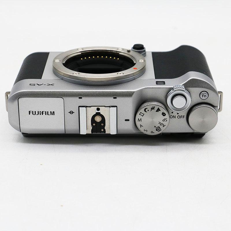FUJIFILM 富士フィルム X-A5 ボディ シルバー シャター回数表示