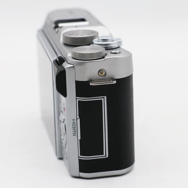 FUJIFILM（フジフイルム） 富士フィルム X-A5 ボディ シルバー