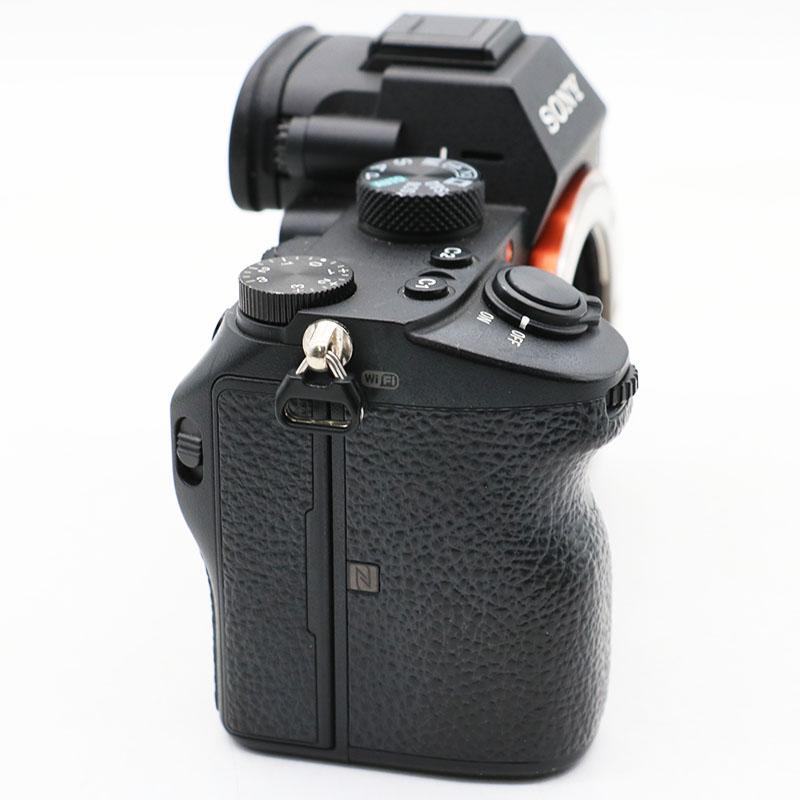 SONY α7 III デジタル一眼レフ 本体　シャッター回数4000 SONY（ソニー） α7III ILCE-7M3 ボディ ブラック デジタル一眼カメラ