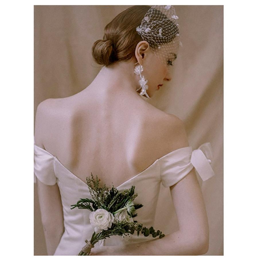 オフショルダー ウエディングドレス 二次会 Aライン ブライズメイド服 花嫁 結婚式 披露宴フォマールドレスお姫様 着痩せ 代30代40代 ブライダル高級 白い Z5dress17 レーちゃん 通販 Yahoo ショッピング