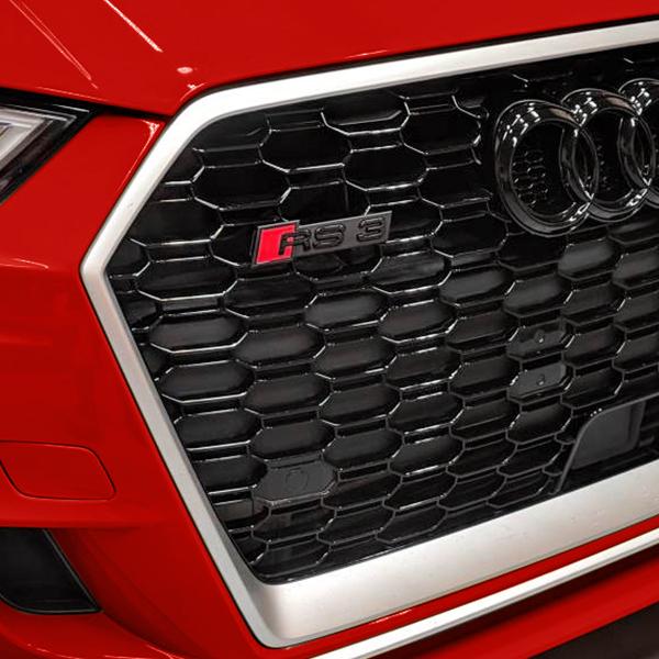 アウディ 本国純正 フロント エンブレム ブラック RS3 8V マイナーチェンジ後用 | Audi | 02