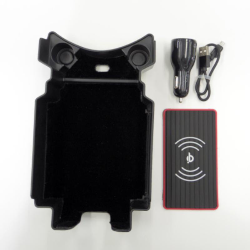 現品限 ホンダ シビック FC/FK 2016〜2018年 センターコンソールトレイ Qi(チー)機能付 | シビック | 02