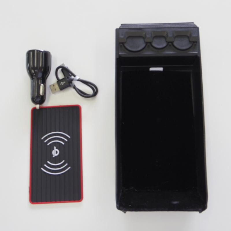 現品限 メルセデスベンツ Aクラス W177 2018年〜 センターコンソールトレイ Qi(チー)機能付 | Mercedes-Benz | 02