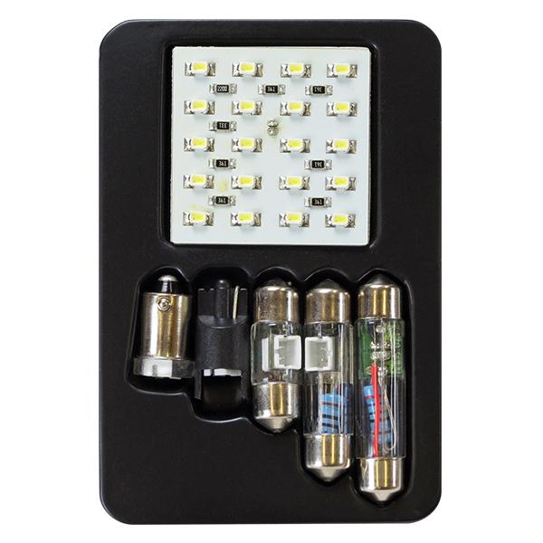 R.A.C 汎用 LEDルームランプ 20LEDタイプ 12V車用 5種類のソケット付き ホワイト発光 |  | 01