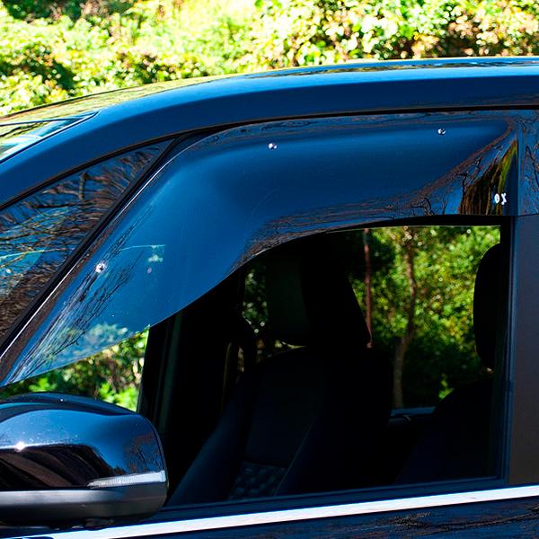 トヨタ ノア/ヴォクシー 90W/95W 2022/01- オックスバイザー スポーティーカット フロント用 | トヨタ | 03