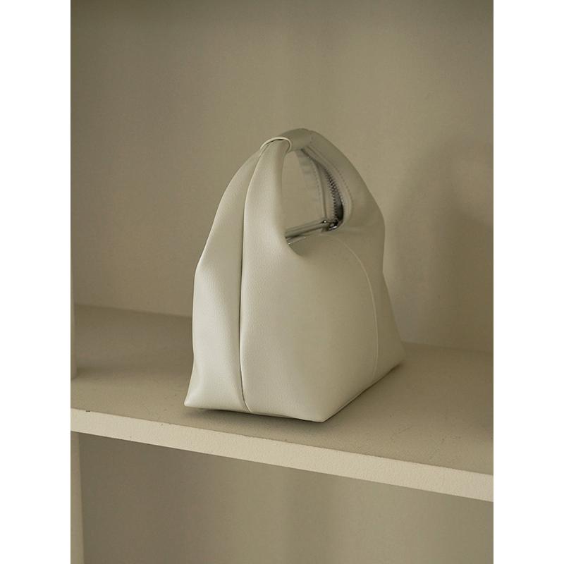 anuke（アンヌーク） 予約商品/anuke Onehandle Leather Bag 62621004