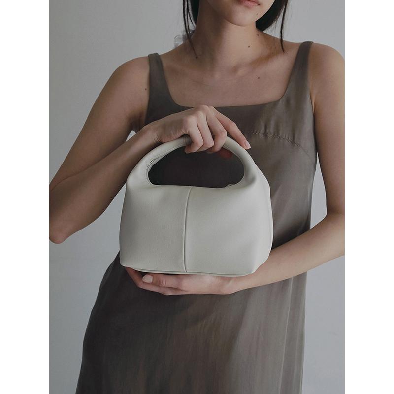 anuke（アンヌーク） 予約商品/anuke Onehandle Leather Bag 62621004