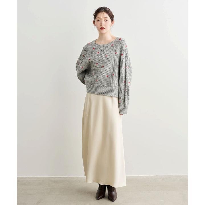 ココディール 新品タグ付 ハート刺繍ケーブルニット 25AW 杢グレー ココディール 新品タグ付 ハート刺繍ケーブルニット 25AW 杢グレー