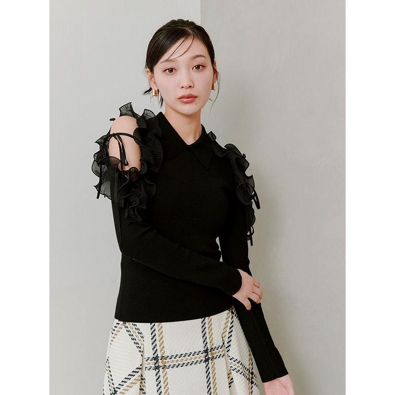 今期 新品 SNIDEL フリル付き肩出しニット プリーツフリルニット ブラック セール】プリーツフリルニットプルオーバー（ニット/セーター