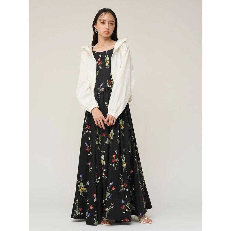 ＼期間限定10%OFF／土日も即日発送/SNIDEL スナイデル  ボタニカルパターンキャミワンピース SWFO261146  26SS 2026春夏 キャンセル返品不可の画像