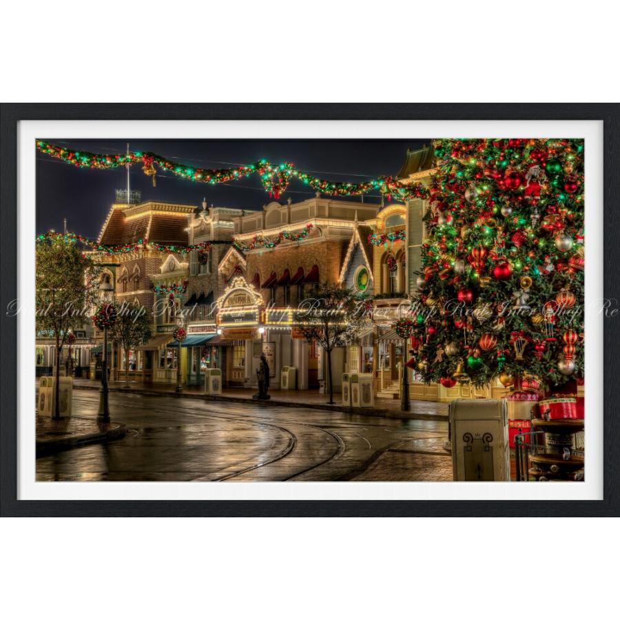絵画風 壁紙ポスター クリスマス ライト X Mas ディズニーランド カリフォルニア 夜景 ストリート 額縁印刷 キャラクロ Dnlc 017sgf1 874mm 585mm Dnlc 017sgf1 レアルインターショップ 通販 Yahoo ショッピング
