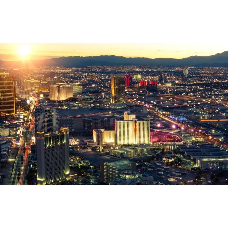 絵画風 壁紙ポスター 夕陽のラスベガス 夜景 カジノの都 ネバダ州 Las Vegas キャラクロ Lvs 003w1 ワイド版 921mm 576mm Lvs 003w1 レアルインターショップ 通販 Yahoo ショッピング