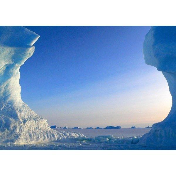 絵画風 壁紙ポスター はがせるシール式 南極の氷山 氷 流氷 氷河 南極大陸 涼しい 癒し 暑気払い キャラクロ Sice 003a2 版 594mm 4mm 日本製 Sice 003a2 レアルインターショップ 通販 Yahoo ショッピング