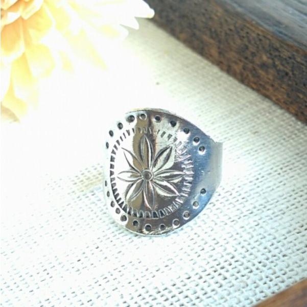 タイアカ族 シルバーリング フリーサイズ ハンドメイド シルバー 指輪