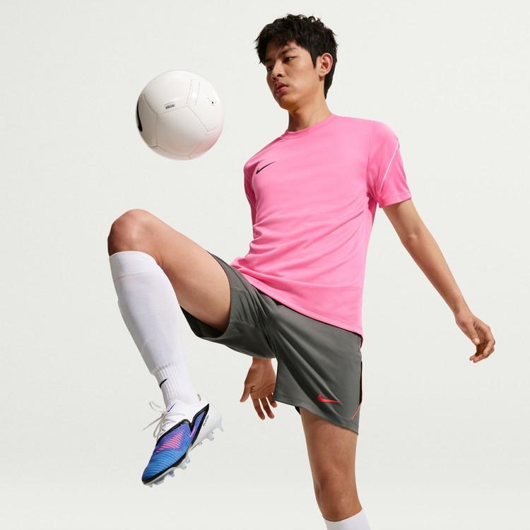 NIKE（ナイキ） Dri-FIT ストライク ショート KZ グレー if1464-013