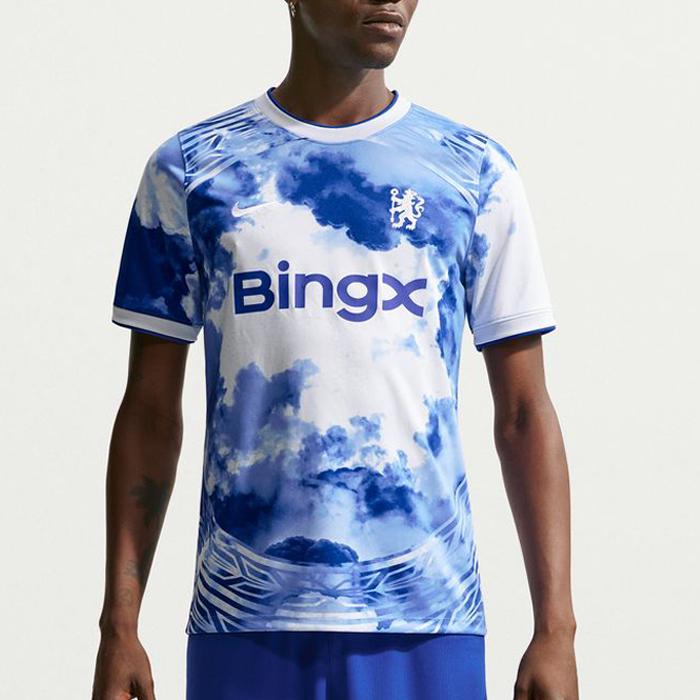 NIKE（ナイキ） 26/27 チェルシーFC プレマッチトップ ii3120-101