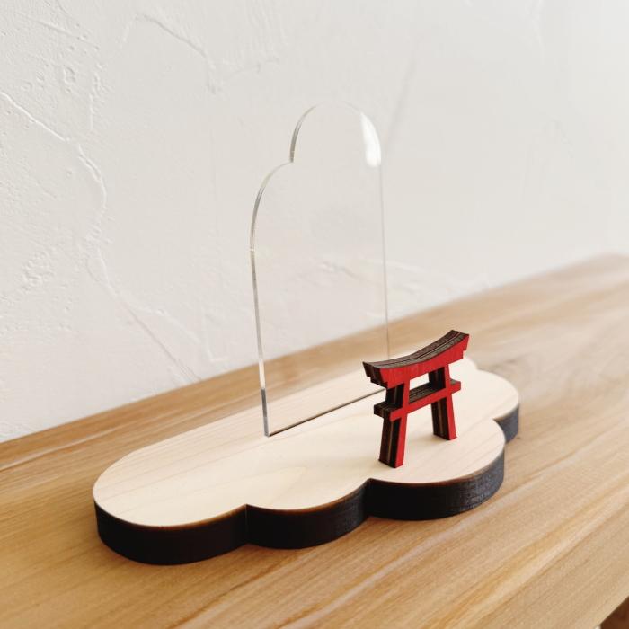 筋斗雲お札立て置き型　　紀州熊野ひのき お正月 木製 卓上 神棚 シンプル 鳥居 省スペース コンパクト ナチュラル 可愛い インテリアに馴染む |  | 04