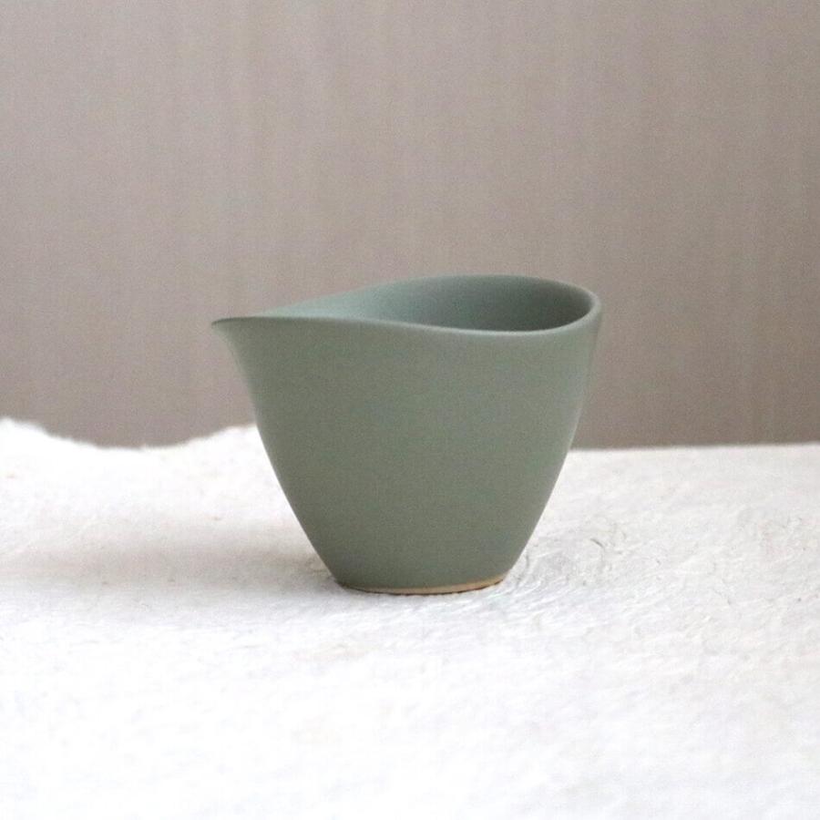 韓国 韓国雑貨 韓国食器 陶磁器 陶器 ティーカップ カップ 全4色 お皿