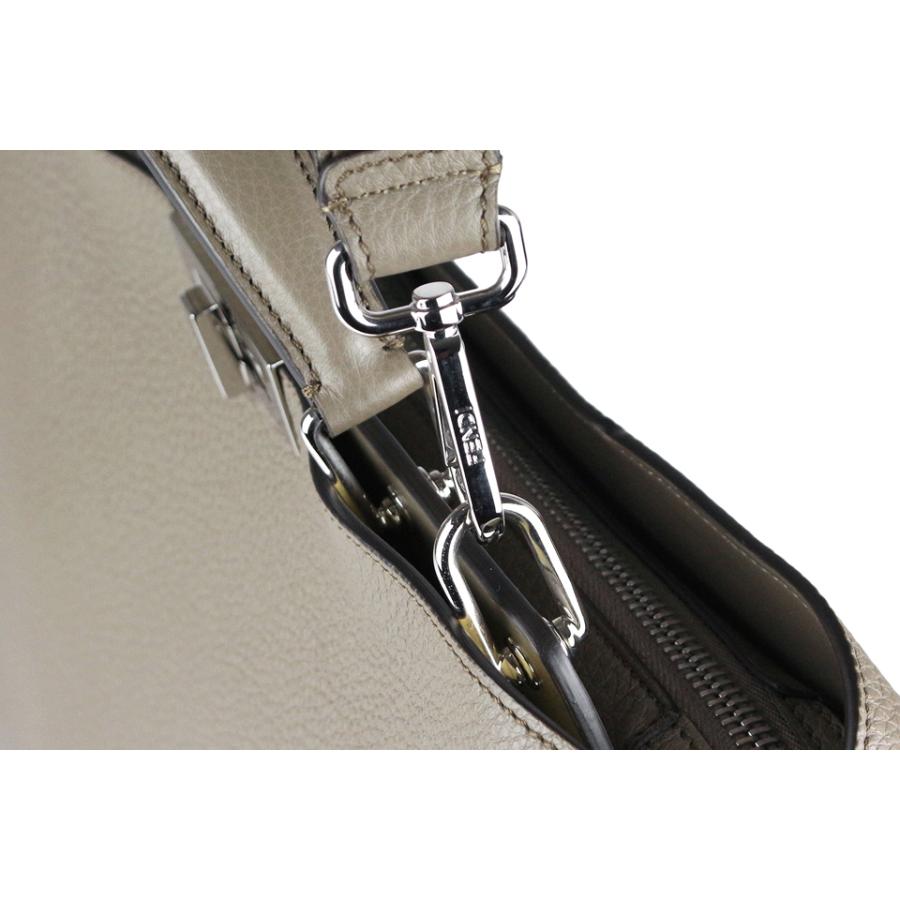 PEEKABOO 新品同様品 FENDI フェンディ ピーカブー アイシーユー