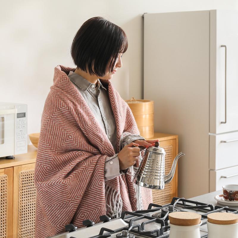 シルケボー　のんのん Silkeborg Uldspinderi ハーフケット マンデ ノルディックグレー