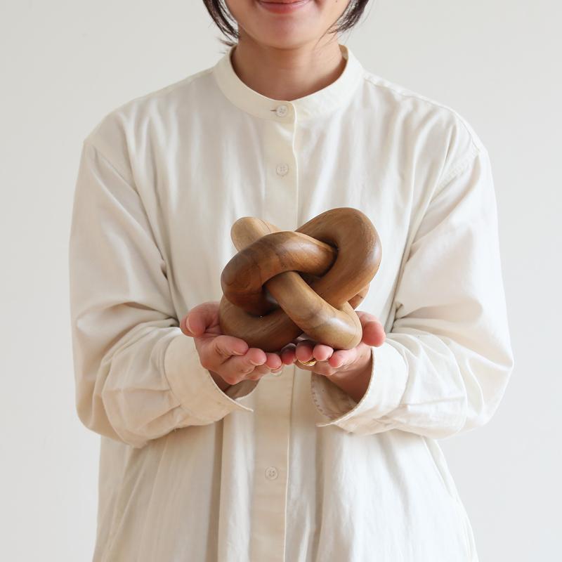 オブジェ Tiga ティガ 置物 置き物 飾り ブラウン 直径16cm 天然 オブジェ Tiga ティガ 置物 置き物 飾り ブラウン 直径16cm 天然