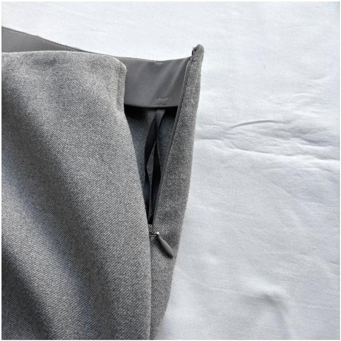 カフネ　フランネルバックフレア神スカート　薄グレー新品タグあり Cafune（カフネ） 裏起毛 バックフレア スカート ロング ウエストゴム