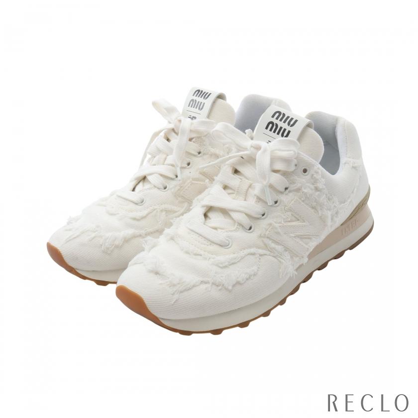 New Balance Miu Miu コラボ スニーカー 574 ホワイト ミュウミュウ×ニューバランスのコラボスニーカー、「574」を“切りっ