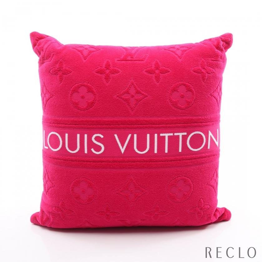 LOUIS VUITTON（ルイ・ヴィトン） クッサン LVバケーション モノグラム