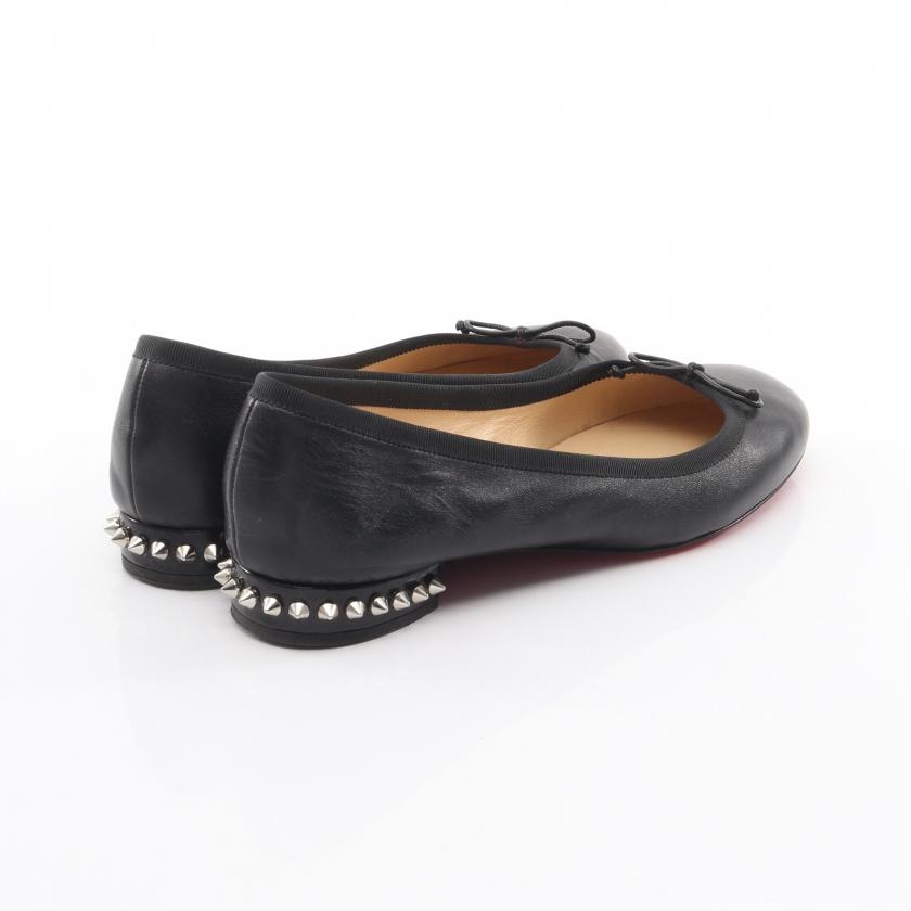 クリスチャンルブタン Christian Louboutin スパイクスタッズ フラット 