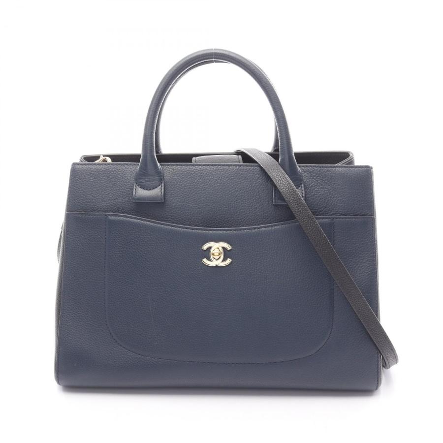 CHANEL ネオエグゼクティブ　トート CHANEL（シャネル） ネオエグゼクティブトート トートバッグ バッグ