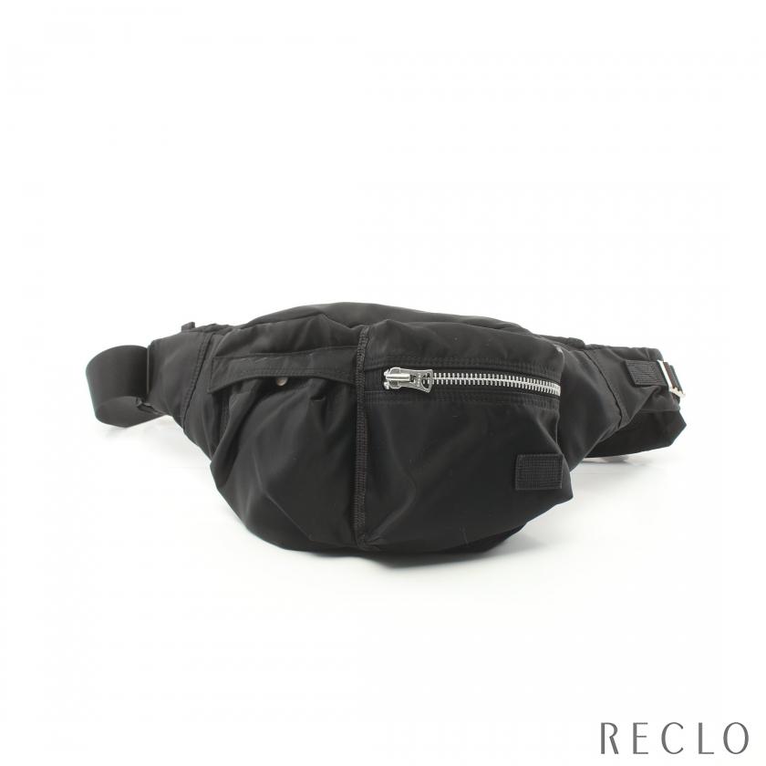 sacai サカイナイロンボディバッグ