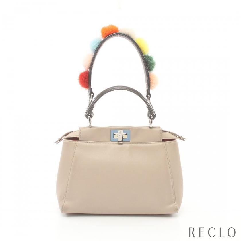 FENDI ハンドバッグ グレーレザー ストラップ付き