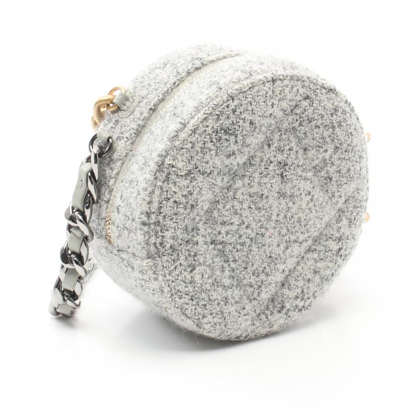 CHANEL シャネル シャネル19 マトラッセ チェーンショルダー