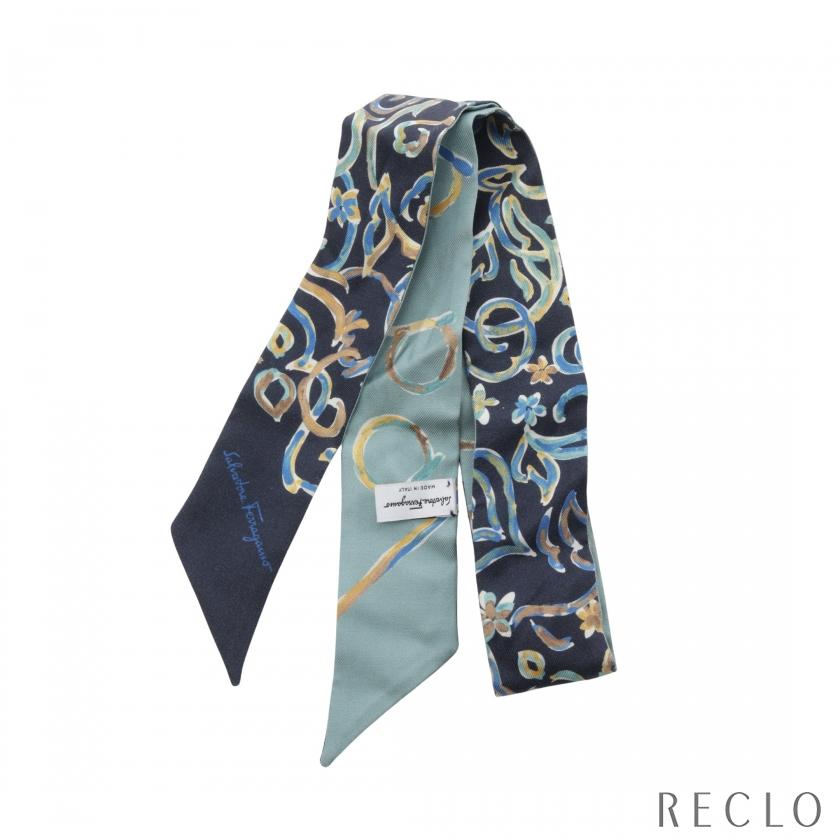 I511 新品未使用 サルヴァトーレフェラガモ スカーフ ネイビー レディース サルヴァトーレフェラガモ Salvatore Ferragamo スカーフ シルク