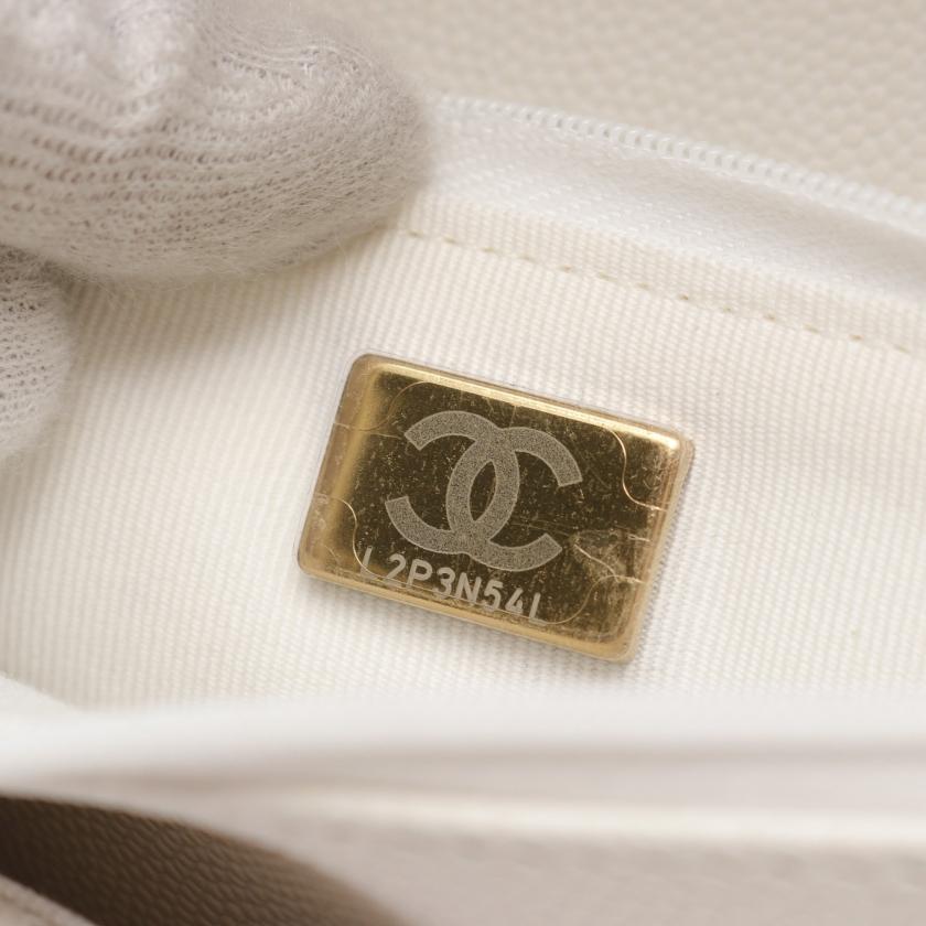 CHANEL シャネル マトラッセ チェーンウォレット キャビアスキン CHANEL シャネル マトラッセ チェーンウォレット キャビアスキン