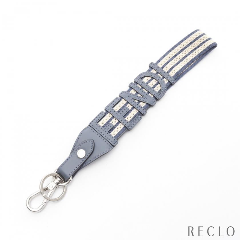 フェンディ ストラップユー グレー