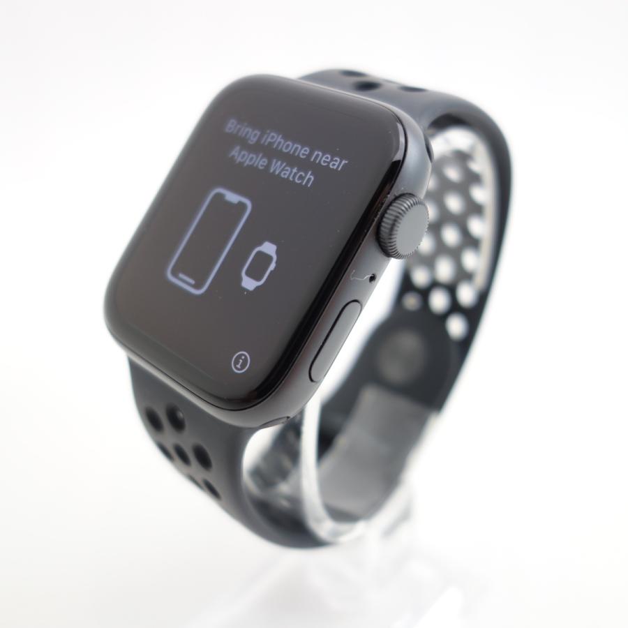 【Apple】Apple Watch Nike SE GPSモデル 44mm MYYK2J/A アンスラサイト/ブラックNikeスポーツバンド