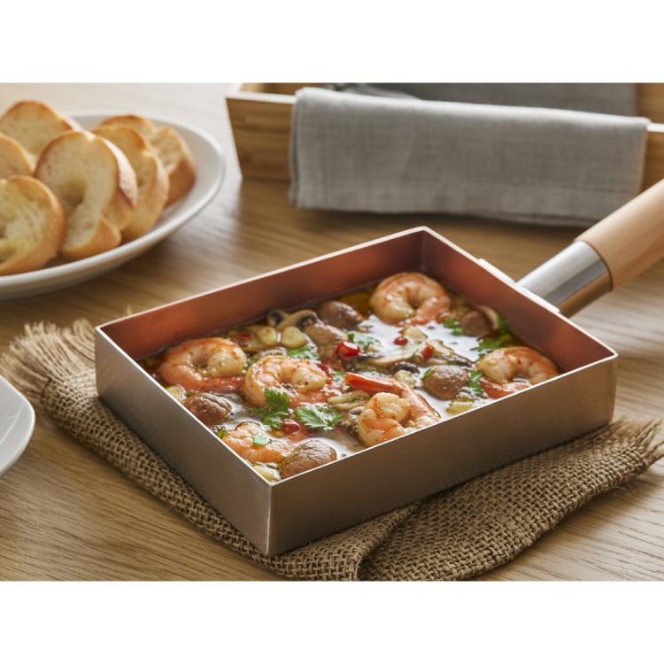 銅製卵焼き器 120mm 木製ハンドル付き 所さんお届けモノです！で紹介】【究極のふわふわ玉子焼き器】純銅製