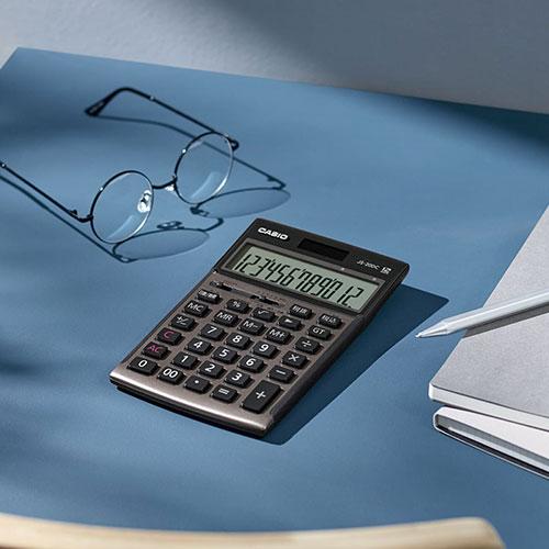 CASIO 本格実務電卓 日数計算タイプ グレージュブラウン JS-20DC-GB-N オフィス用品 代引不可の画像