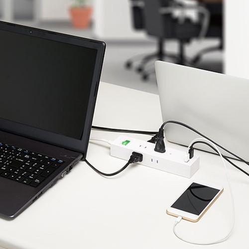 8個セット YAZAWA 3方向から挿せる6個口USBタップ ホワイト H6BK8122UWHX8 代引不可 合計3