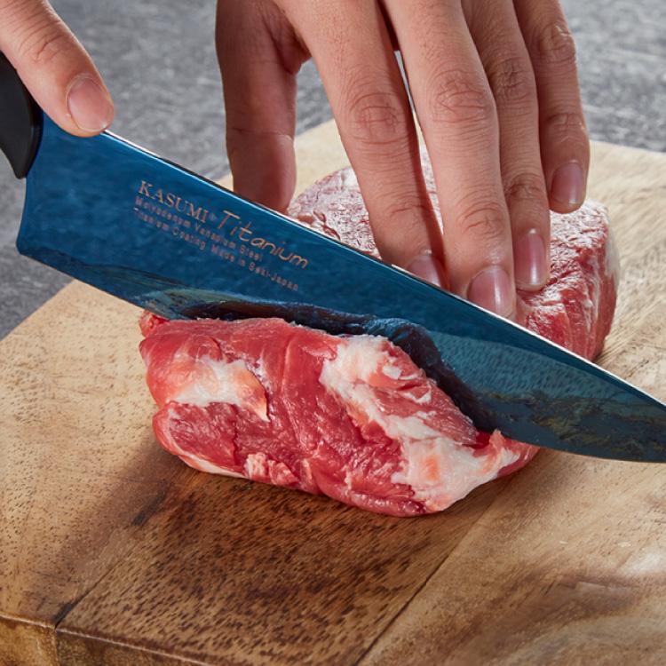 スミカマ 日本製 霞 KASUMI チタニウム 剣型包丁 牛刀 20cm 青い包丁