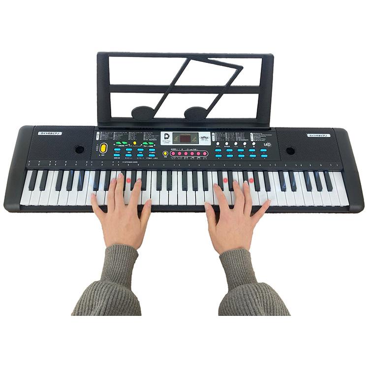 ガイド機能付き電子ピアノ 61鍵盤 音色200種類 60曲収録 楽譜スタンド