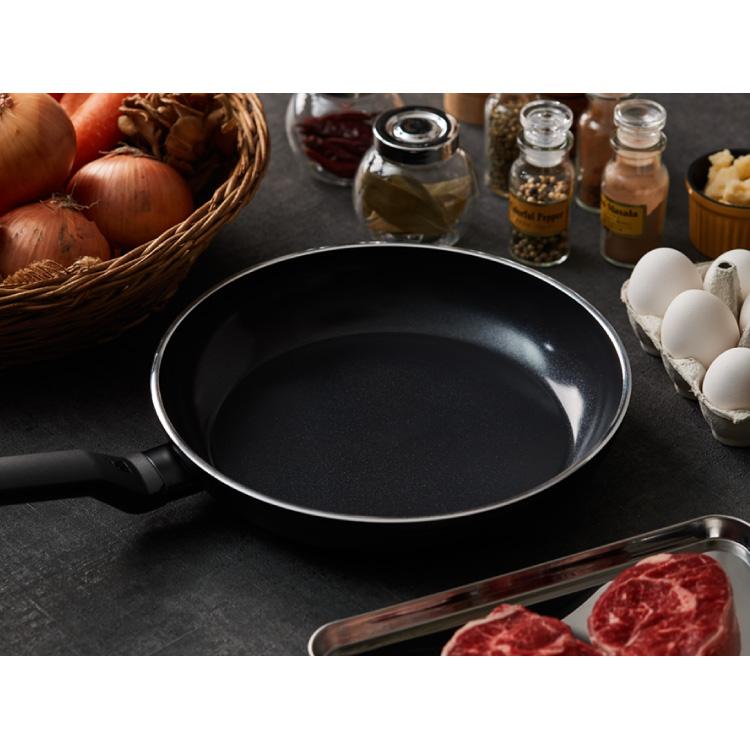 オランダ王室御用達 BK フライパン 26cm セラミックコーティング オランダ王室御用達 BK フライパン 26cm セラミックコーティング