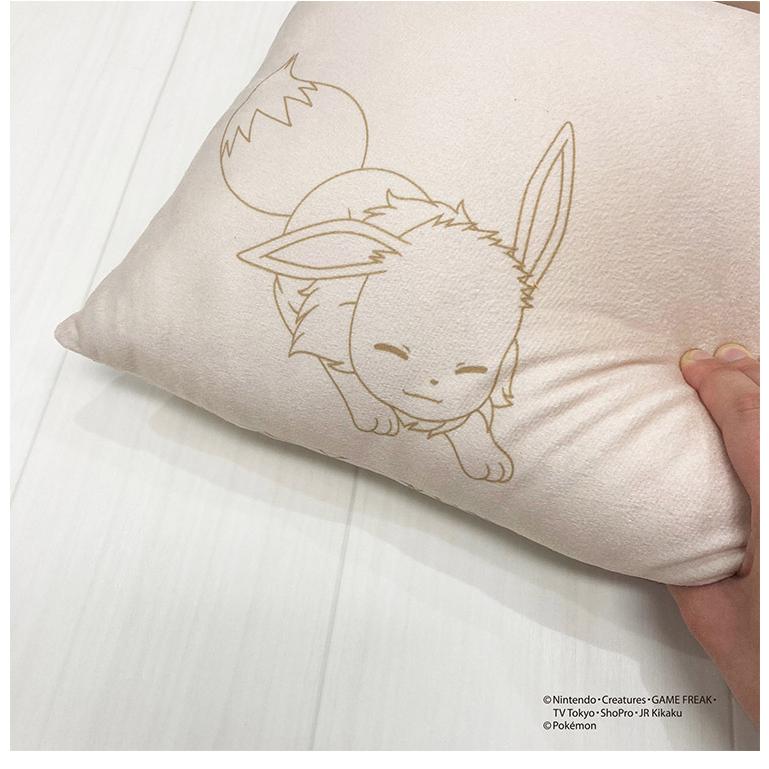 ポケモン マスコット付きまくら ピカチュウ イーブイ カビゴン ポケモン マスコット付きまくら ピカチュウ イーブイ カビゴン