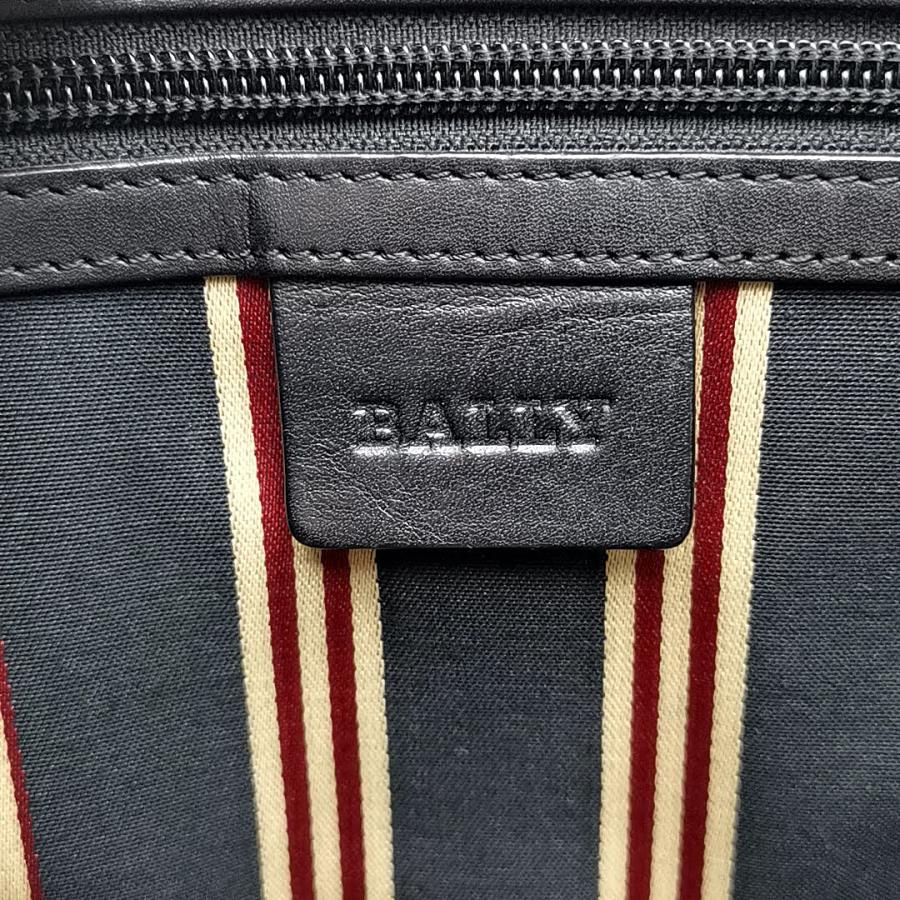 送料無料 美品 バリー BALLY ショルダーバッグ メッセンジャー 送料無料 美品 バリー BALLY ショルダーバッグ メッセンジャー