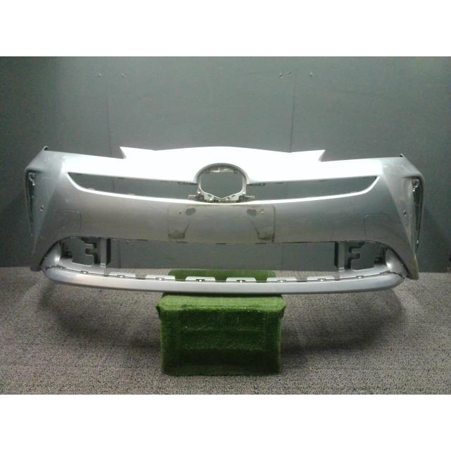 シルバー1f7 トヨタ純正プリウス50前期銀フロントバンパー