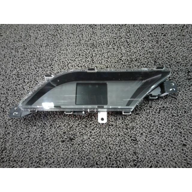 ヴォクシー DBA-ZRR80W マルチモニター マルチビジョン 