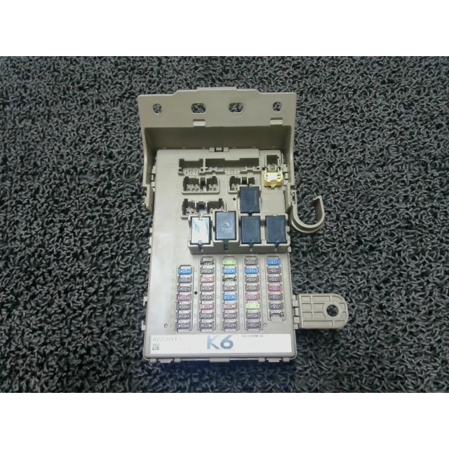 インプレッサ DBA-GK7 ヒューズボックス M2Y 82201FL640 : ファースト