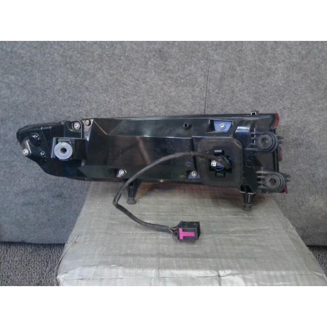 【純正品】PORSCHE マカン HELLE 右テールランプ ポルシェ マカン ABA-J1H2 右テールランプ 95B945096K : ファースト