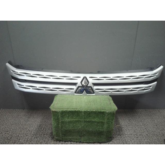 デリカD5 3DA-CV1W フロント グリル 62310W350P : ファーストパーツ1